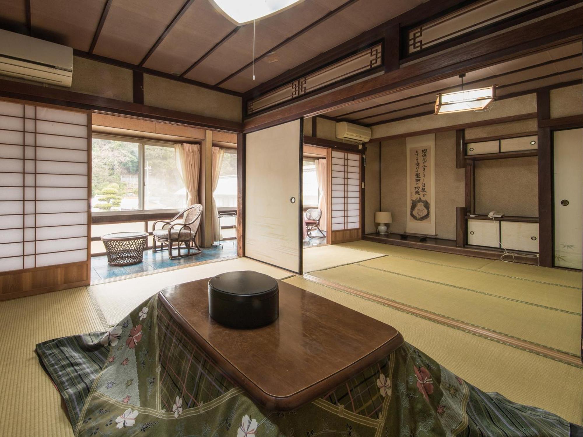 Izumiya Ryokan' Tawarayama Onsen Nagato  Esterno foto